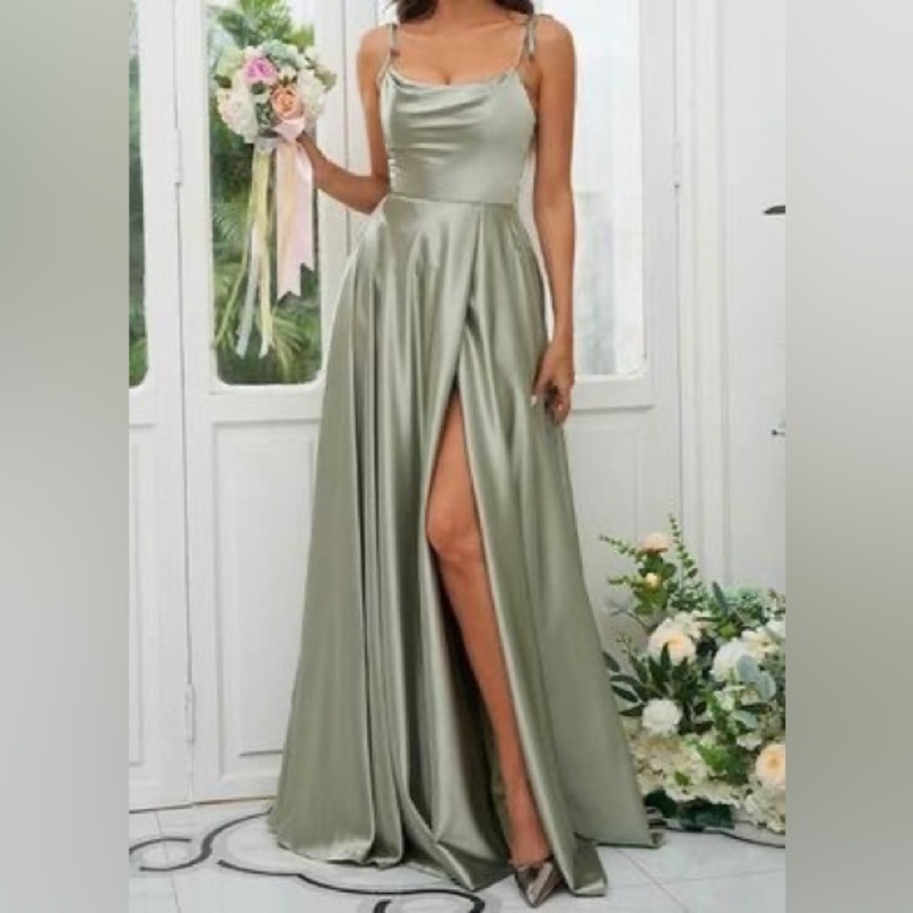 ✨ A-line Sage Green Satin Bridesmaid Dress, Size 14, Brand New with Tags!